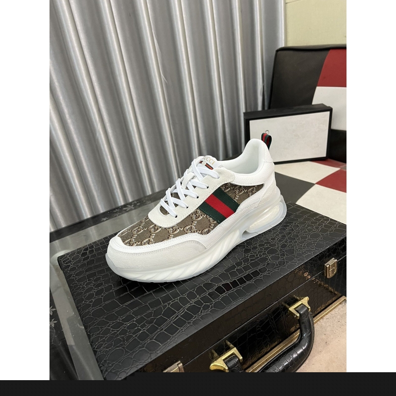 G*u*i casual shoes